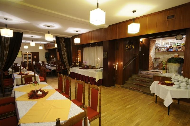 Jowisz Apartment Poznan Restaurant photo